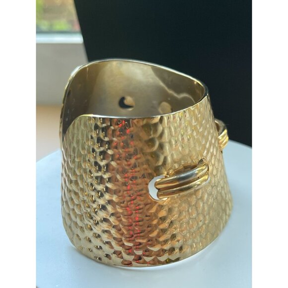 Hammered Gold Plated Ornate Design Cuff Vintage Thick Concave Bracelet Runway 80 - Picture 12 of 14